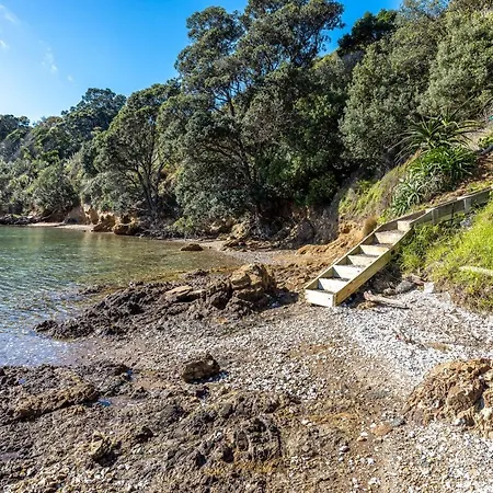 Palms On Kennedy Point - Stay Waiheke Te Whau Bay Exterior photo
