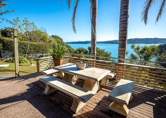 Palms On Kennedy Point - Stay Waiheke